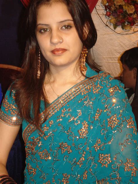 Pakistani Girls Hot Sexy Bengali Aunty Aunties Photos Pictures Images
