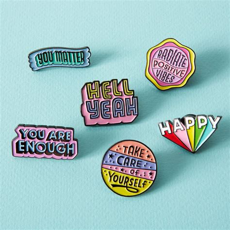 people love  collect lapel pins   hobby richannel