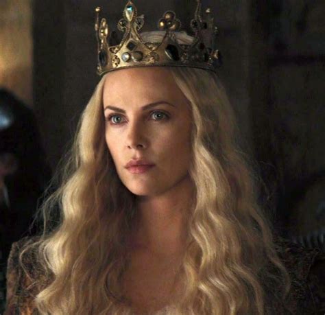 snow white and the huntsman queen ravenna with images