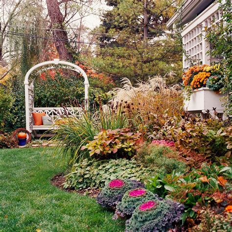 ideas  small garden spaces image