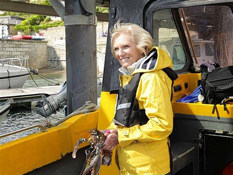 mary berry s foolproof cooking bbc2 tv review a show as old school as an enid blyton story