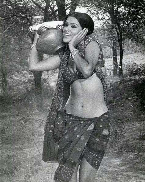 Pin By Moondancer On Zeenat Aman Vintage Bollywood Old Movie Stars