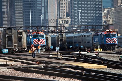 Chicago Train Congestion Slows Whole Country The New York Times