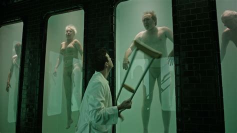 nackte unknown in a cure for wellness