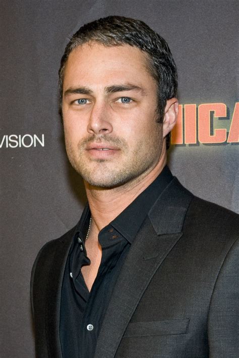 taylor kinney taylor kinney photos nbc s chicago fire