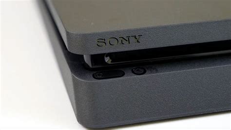 slim ps apparently unboxed  sony   announce