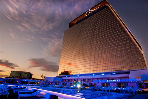circa resort casino launches  downtown wvisionary las vegas