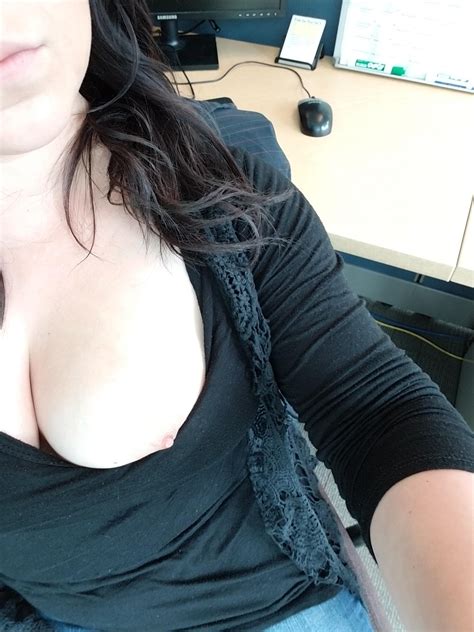 [f] come bend me over this desk porn pic eporner