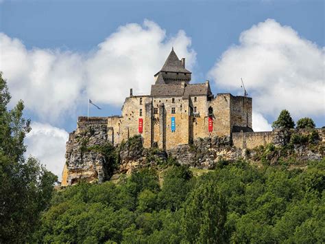 chateau de castelnaud dordogne perigord tourisme
