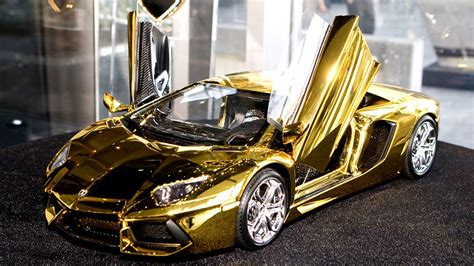 gold car hd wallpaper