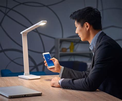 philips collaborates with xiaomi to launch a connected desk lamp