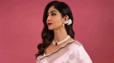 Shilpa Shetty Mirrors Her Mother In Latest Instagram Post See Pics