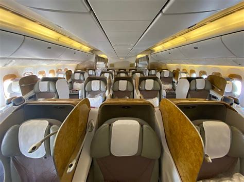 emirates business class boeing  er