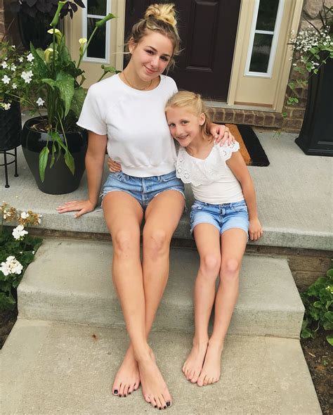Twinning With The Bean 💛🌻🤩 Chloe Lukasiak Dance Moms Girls Girl