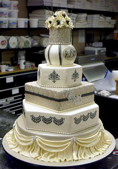 30 ultimate wedding cakes to steal the show godfather style