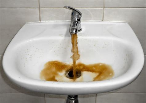 water  discolored  plumbing