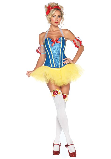 sultry snow white costume halloween costume ideas 2021
