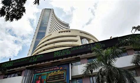 Sensex Nifty End Marginally Lower On Fando Expiry Markets News India Tv