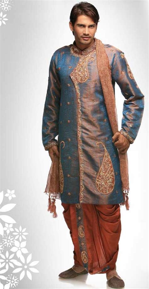 Kurta Traditional Indian Men’s And Women’s Wear Types
