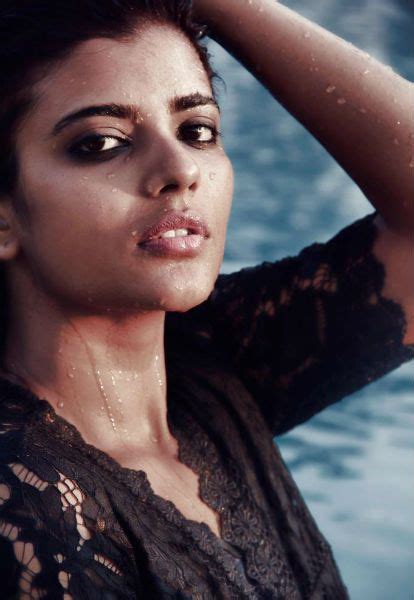aishwarya rajesh looking sexy pic gallery myfirstshow pinterest galleries and curvy