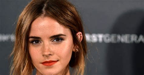 Emma Watson Se Fait Attaquer Pour Utiliser La Mort D Alan Rickman Pour