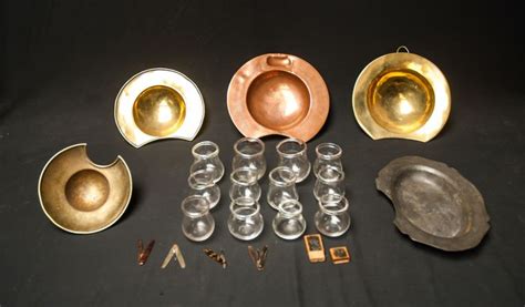 een verzameling antieke aderlaat instrumenten messing catawiki