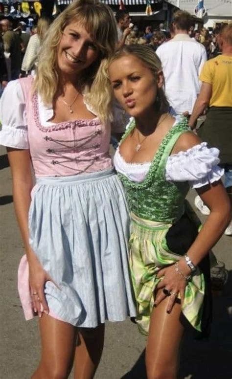 Sexy Dirndl Girls 100 Hot Oktoberfest Girls Cleavage And All Page 13