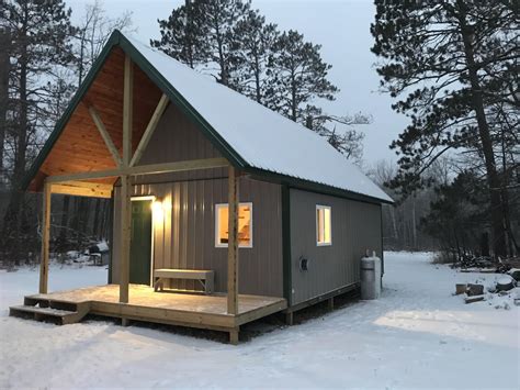 small  grid cabin decoomo