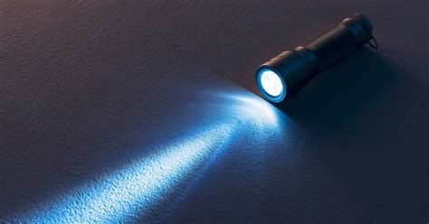 bright  led flashlights    heck   lumen wired