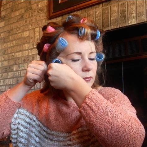 how to curl your hair with velcro rollers