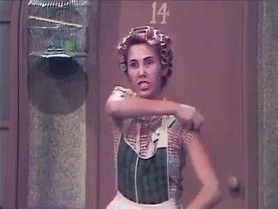 dona florinda gif dona florinda chavo del ocho odkrijte  delite gif