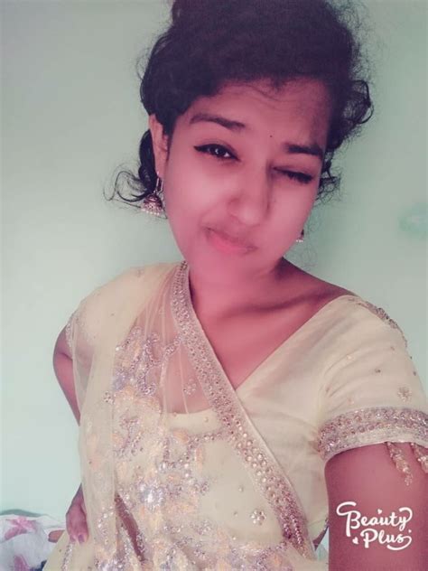 indian tamil hot girl gayathri collage sexy selfies and vc