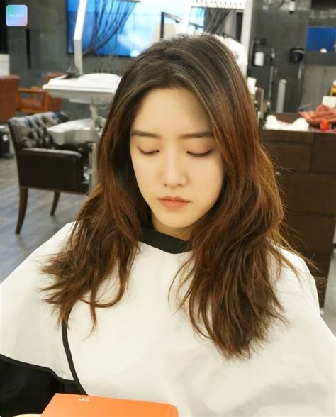 wavy layered cut kpop korean hair and style