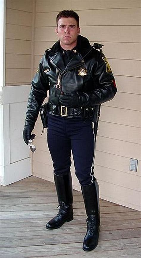 Pin By Leatherman On Leather And Smoke Men In Uniform