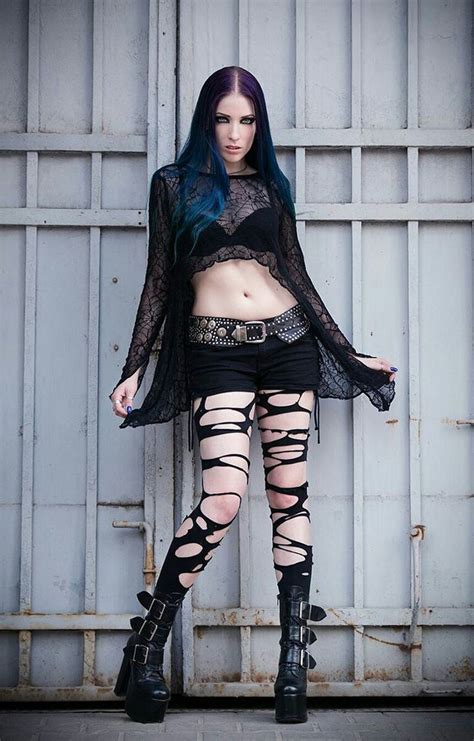 Pin By Tom Carroll On Góticas Gothic Fashion Gothic Outfits Hot