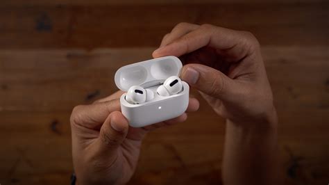 airpods pro review  earshot  perfection video tomac