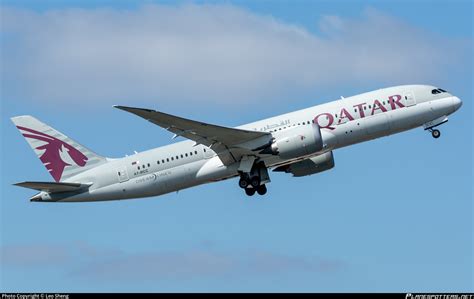 bcc qatar airways boeing   dreamliner photo  leo sheng id  planespottersnet