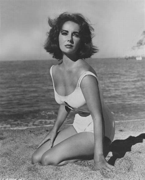 black and white retro bikini pictures in 1940s and 1950s