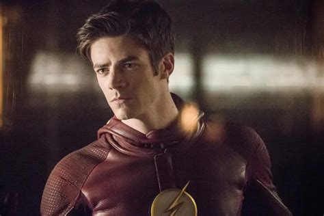 zack snyder explains why grant gustin isn t the movie flash the mary sue