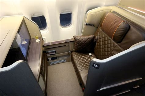 singapore airlines  class seat  suite types  route  october