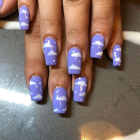 cloud nails   prettiest manicure trend  hit  season