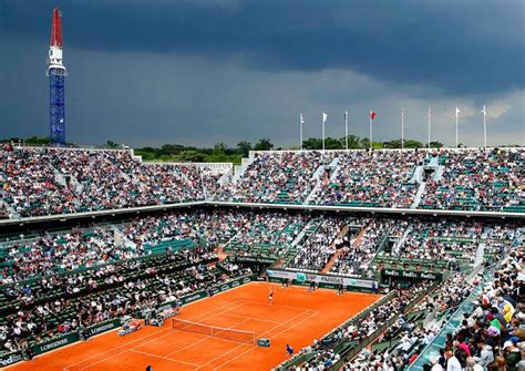 french open accused  favoring djokovic  bizarre decision tennis tonic news