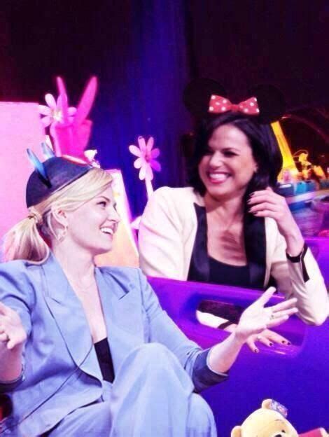 Swanqueen Swan Queen Once Upon A Time Funny Regina And Emma