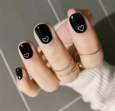 black hearts black nail designs valentines day nails valentines nails