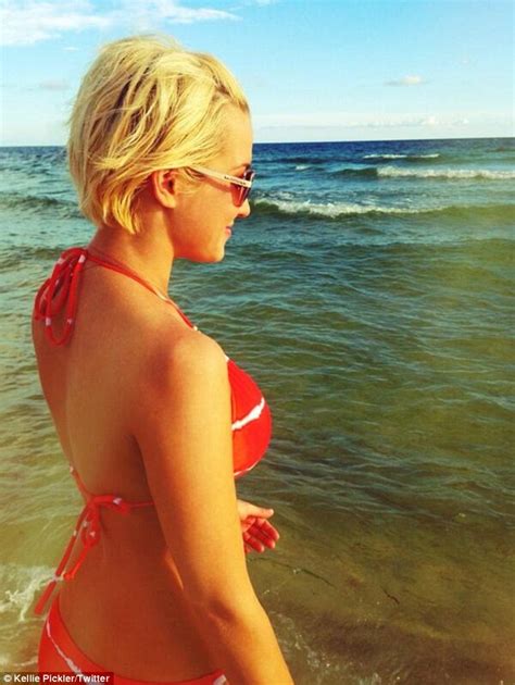 country music star kellie pickler flashes her beach body in bikini on