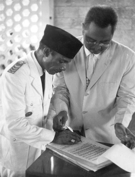 indonesia zaman doeloe elias jan bonai dilantik sebagai gubernur irian barat  mei