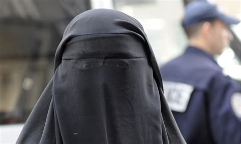 india   secular state karnataka  mangalore colleges bans burqa