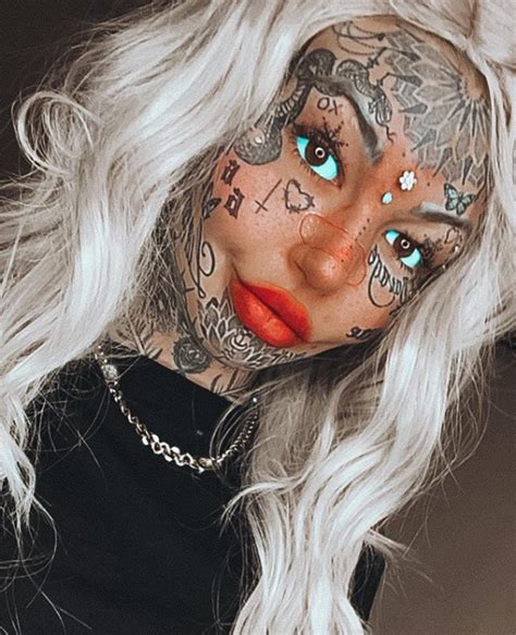 amber luke the dragon girl has nearly 600 tattoos from head to toe