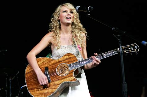 Taylor Swift S Debut Album Turns 10 A Track By Track Retrospective Of