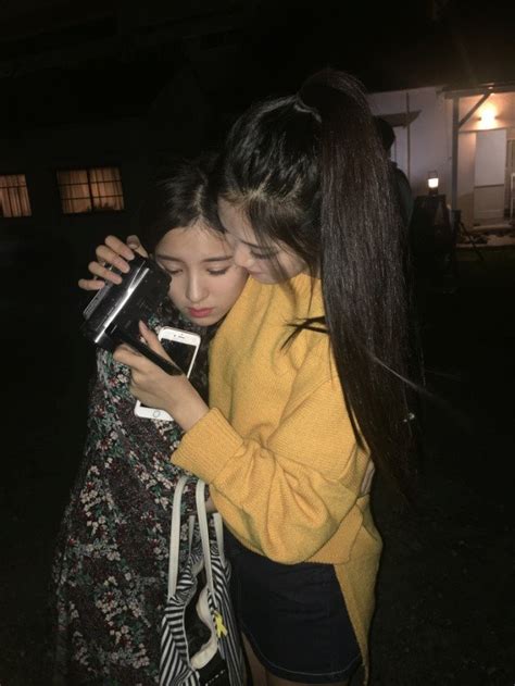 bighandshyunjin in 2019 korean best friends girl couple